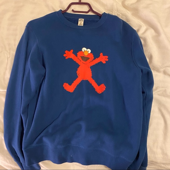 Kaws x Uniqlo Elmo Sweater - Picture 2 of 3